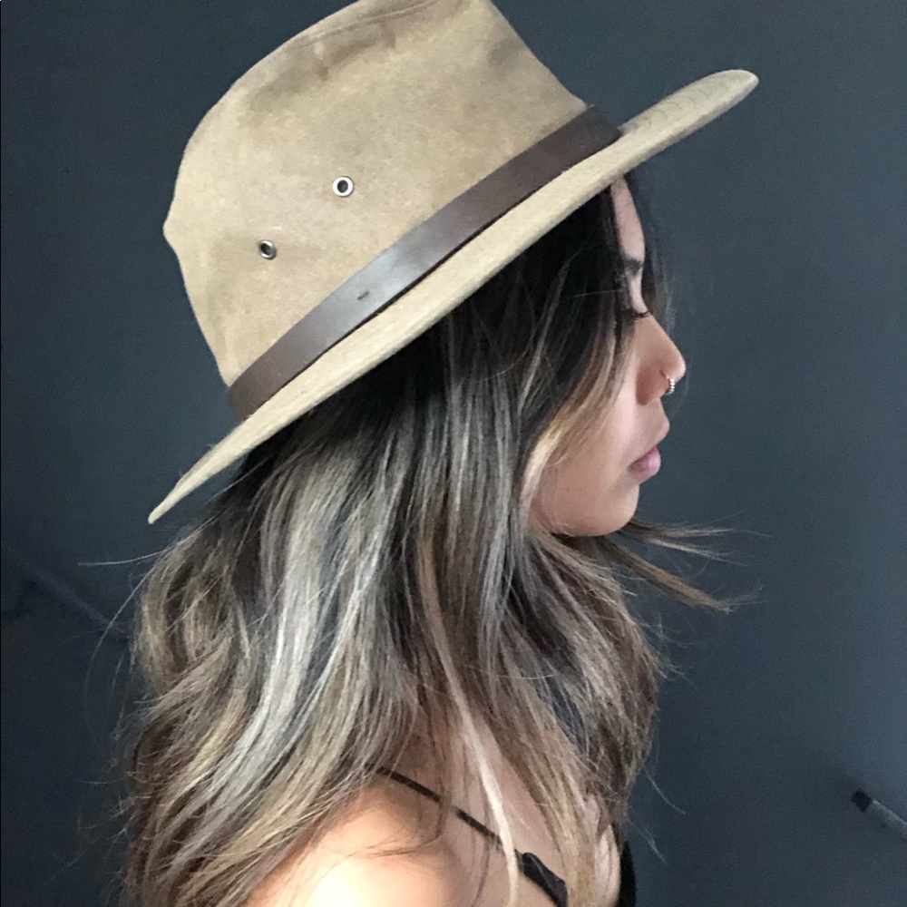 REI Field Hat